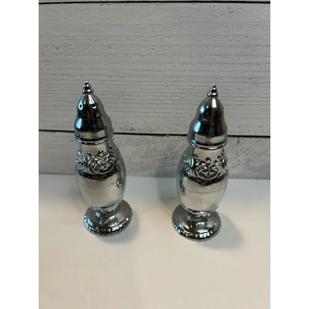 Permabrite 128 Salt Pepper Shakers Pair Silver Tone Vintage Tableware 4.25in